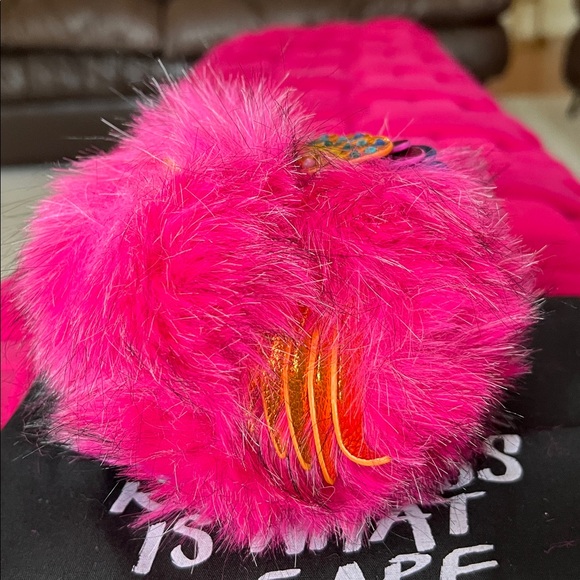 Kurt Geiger Pom Pom Eagle Bag Charm - Picture 6 of 8